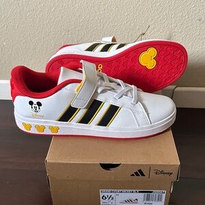 Adidas Disney Sneakers - Grand court Mickey Mouse